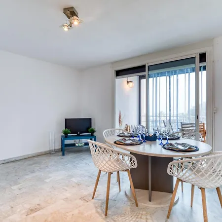 Le Bellevue A Pyramide 아파트 *